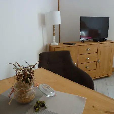 Redspring D'hotes 3*